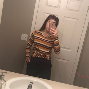 Cute striped crop top !